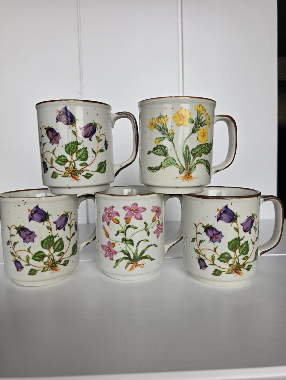5 Vintage Hearthside Buffet Ware #551 #552 #553 Mugs Made in Japan Flowers